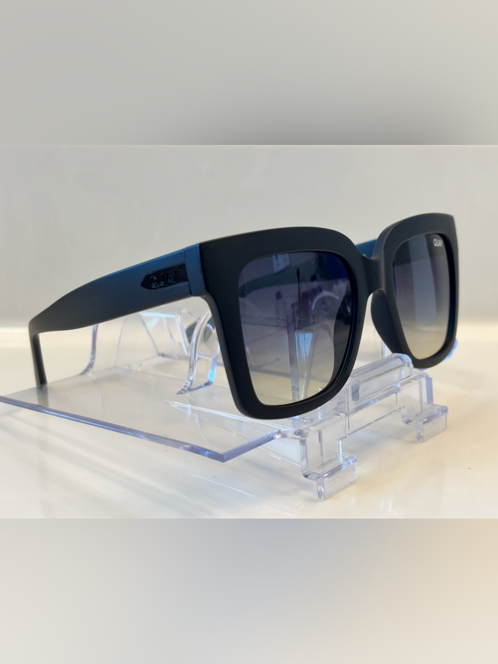 Quay Australia Black Square Sunglasses with Gradient Lenses - Picture 2 of 8
